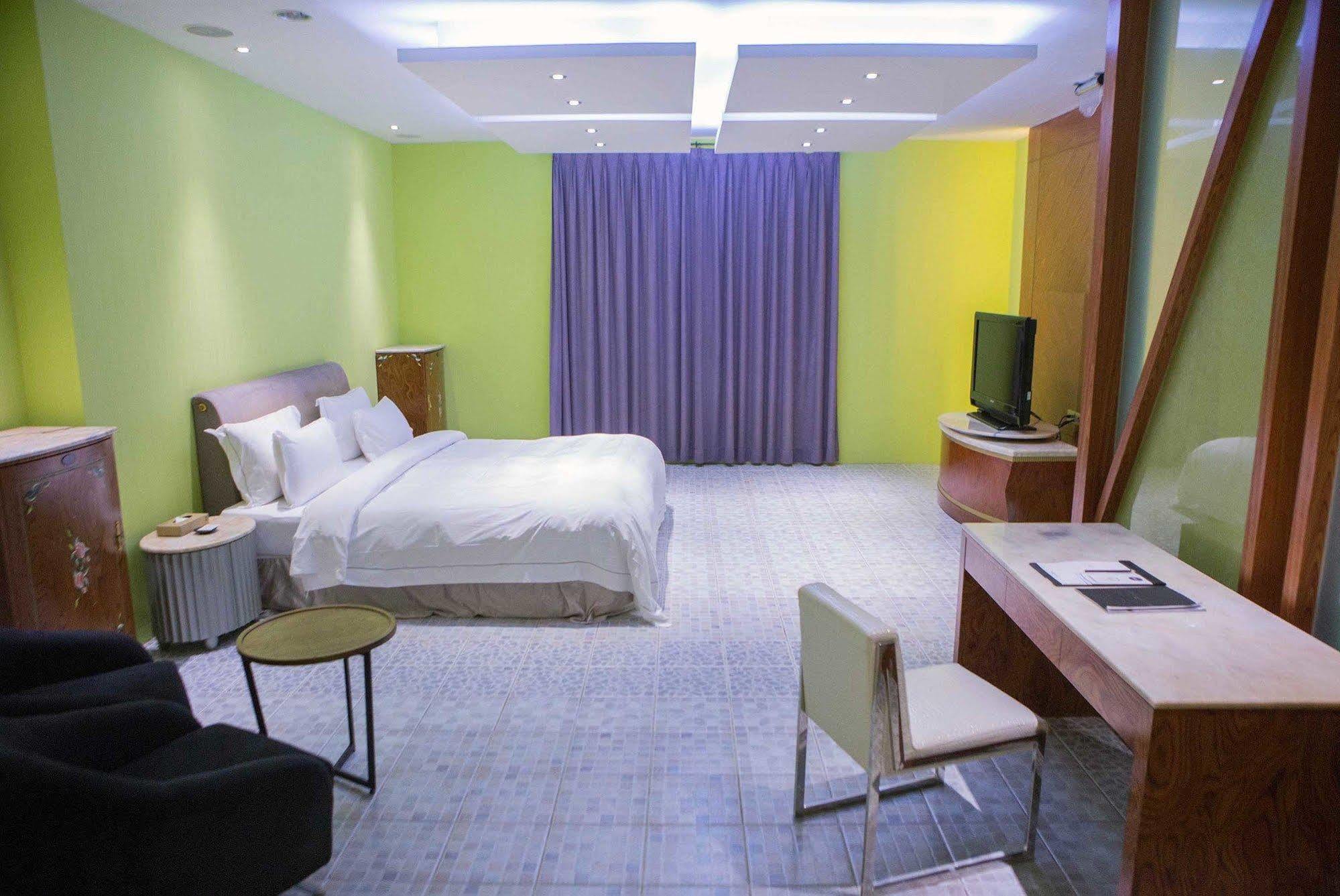 All-Ur Boutique Motel-Jhu Shan Branch Zhushan Exteriör bild